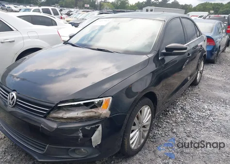 2011 Volkswagen Jetta 2.5L Sel from USA, damaged, VIN 3VWLX7AJ0BM324748